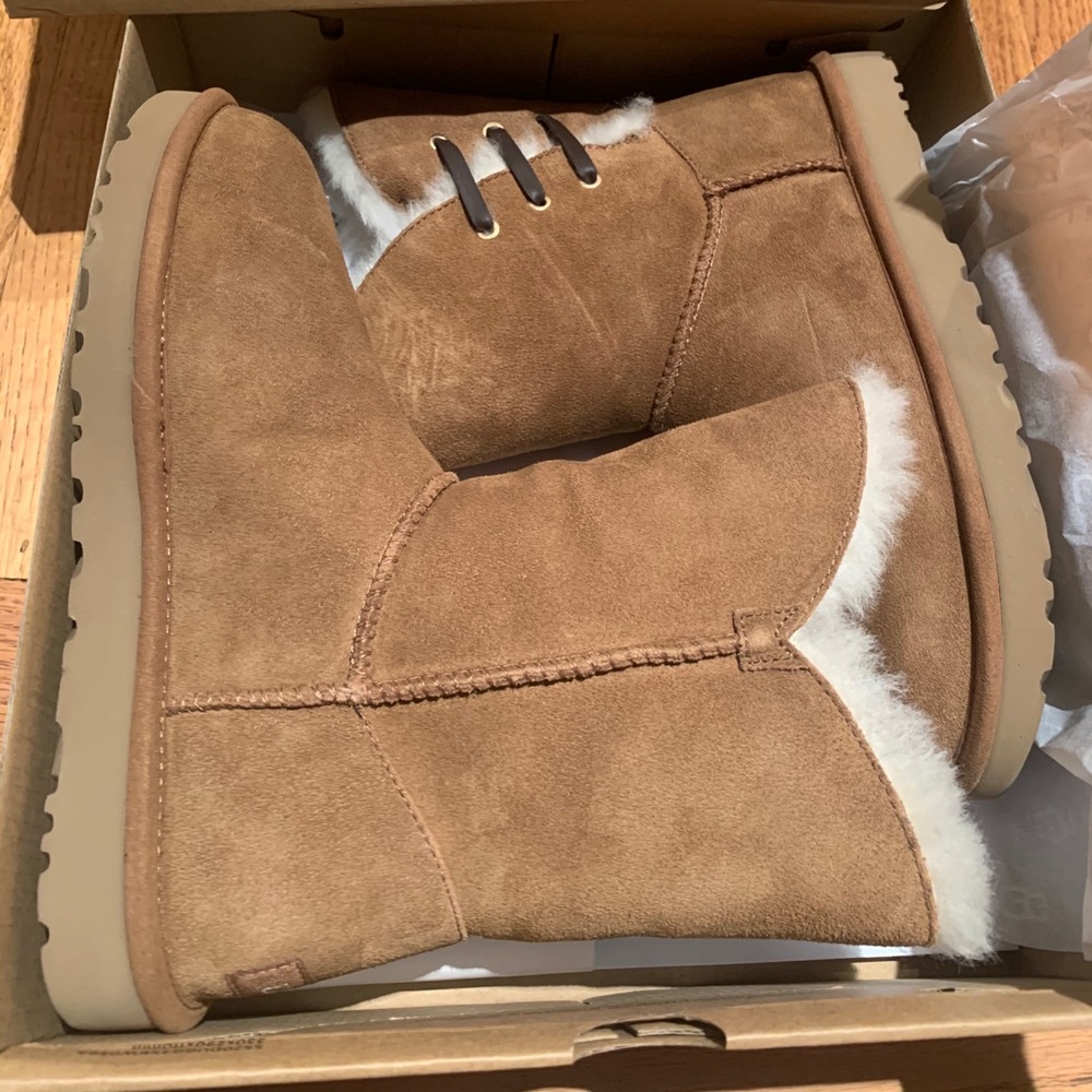 Brand new Ugg Constantine boot